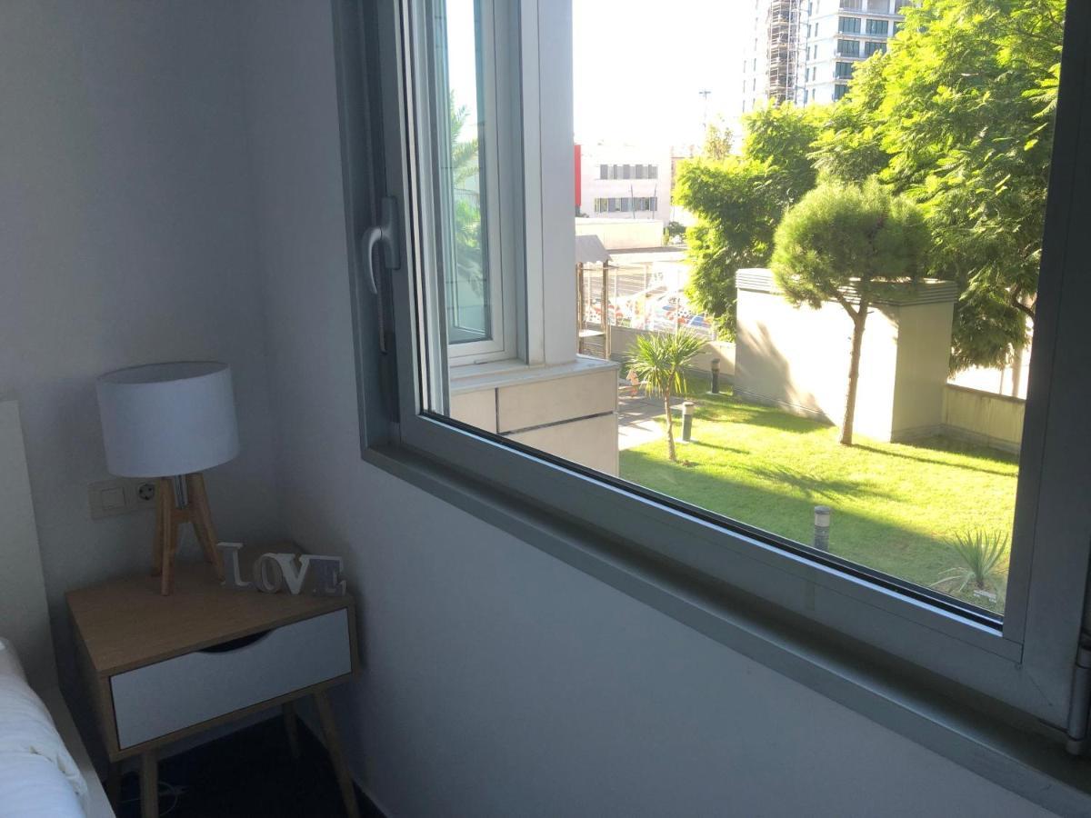 Standing Apartment Barcelona Forum 圣阿德里安-德贝索斯 外观 照片