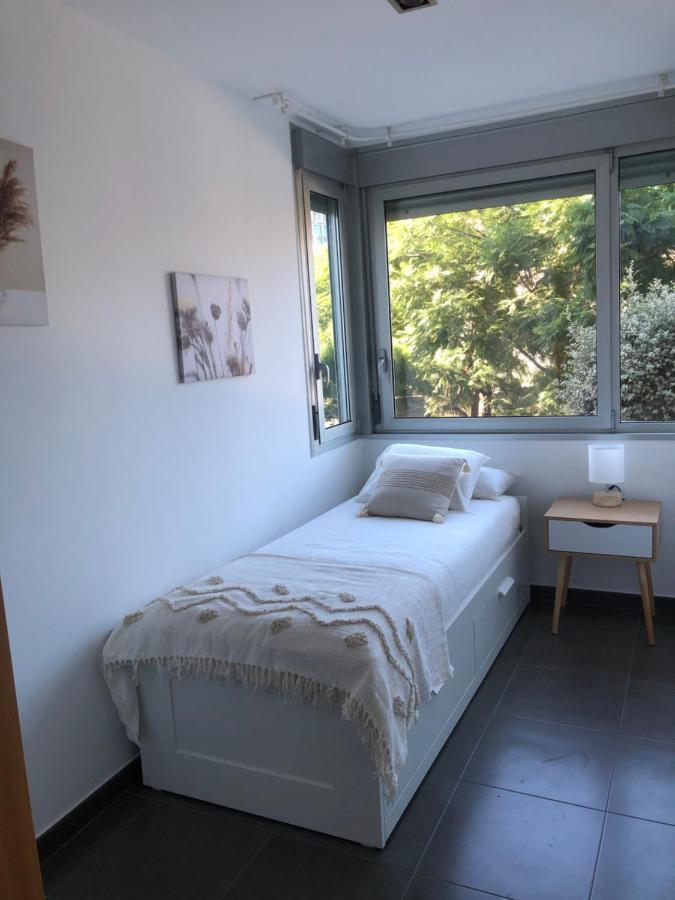 Standing Apartment Barcelona Forum 圣阿德里安-德贝索斯 外观 照片