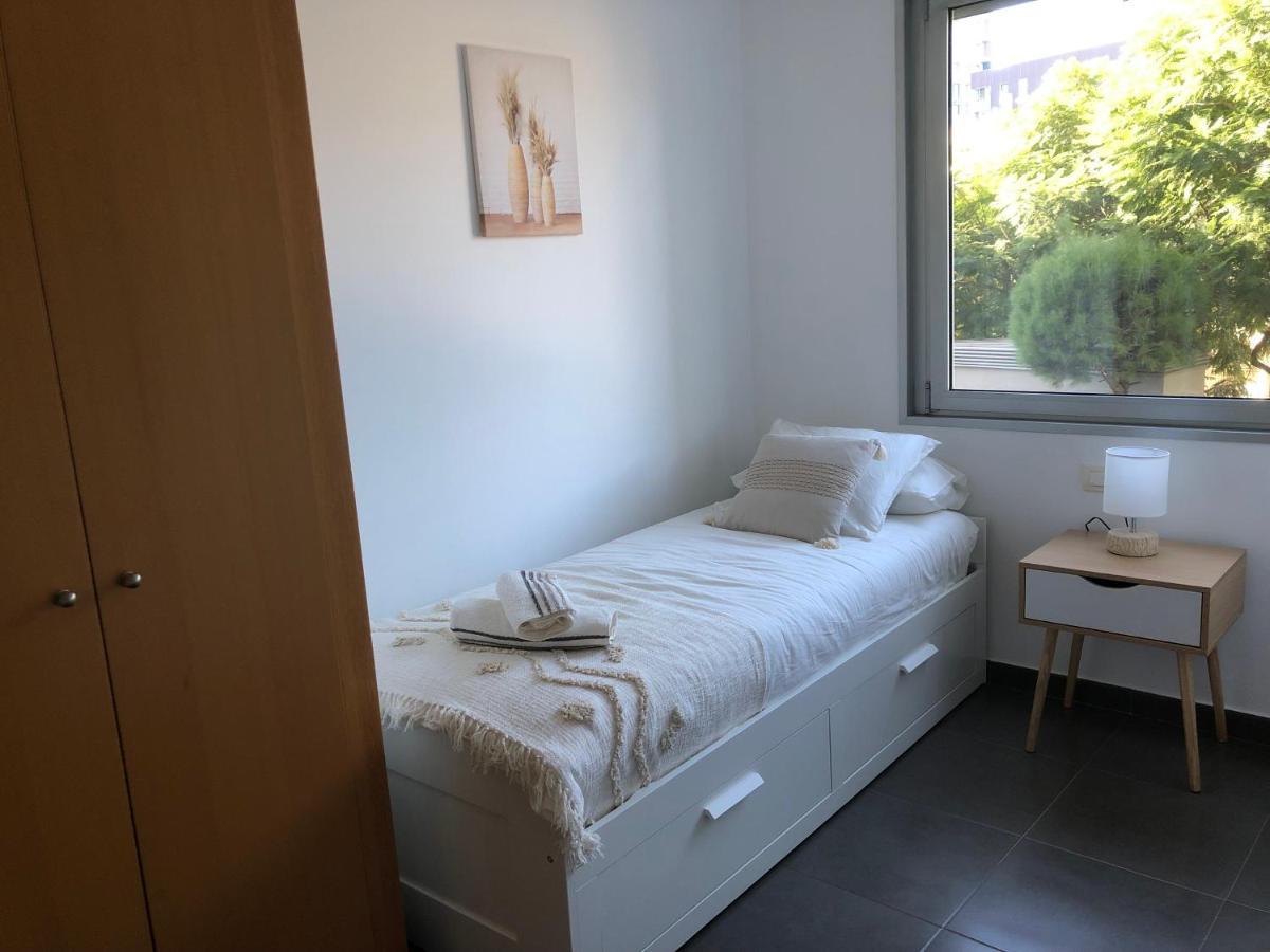 Standing Apartment Barcelona Forum 圣阿德里安-德贝索斯 外观 照片