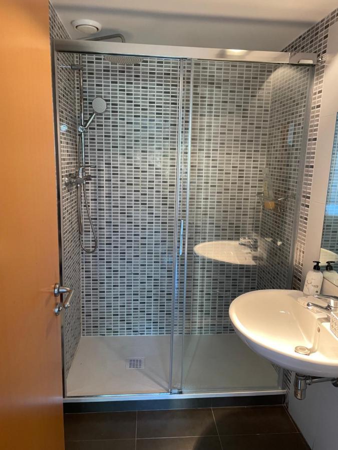 Standing Apartment Barcelona Forum 圣阿德里安-德贝索斯 外观 照片